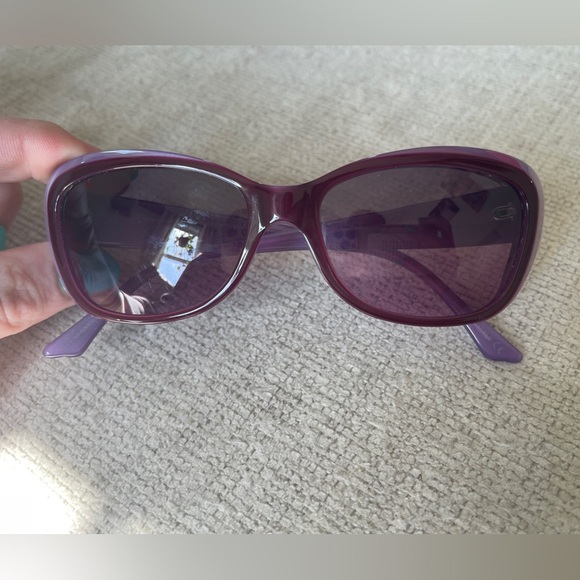 Judith Lieber Sunglasses - Picture 4 of 8
